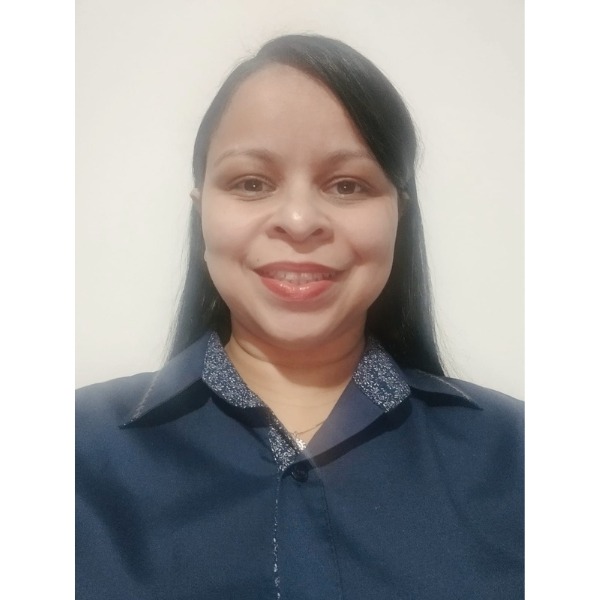 Foto da professora Patrícia Negrelli