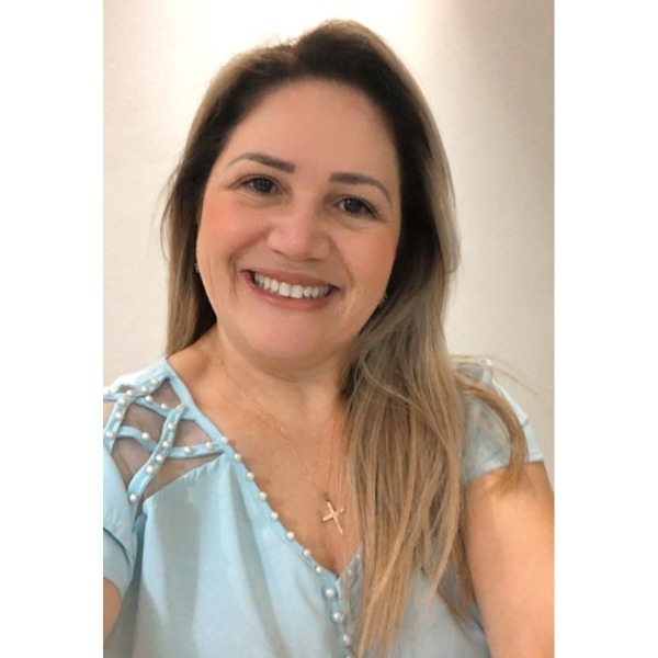 Foto da professora Adriana Soares